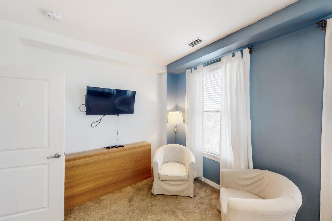 The Sanctuary - Beach Escape 328B Virginia Beach Exterior foto
