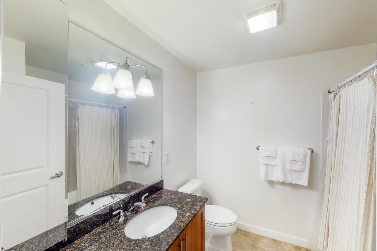 The Sanctuary - Beach Escape 328B Virginia Beach Exterior foto